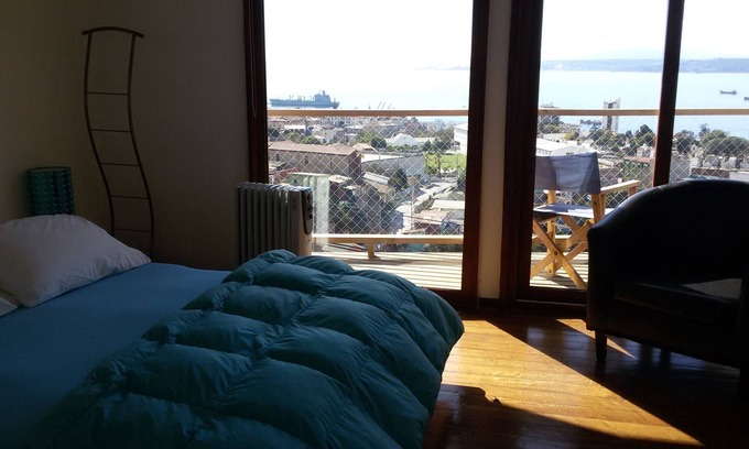 Valparaiso Bed & Breakfast | Camila 109 B&B