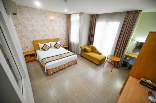 Tan Binh Hotel | Camila Airport Hotel