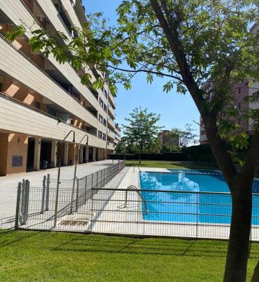 Logrono Apartment | Camino Santiago Naturaleza en Logroño Parking y Piscina by Apartamentos Logrono org