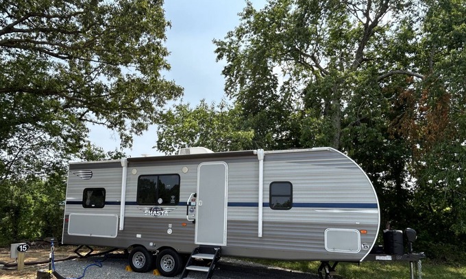 Albany House | Camp in Shay the Shasta!!