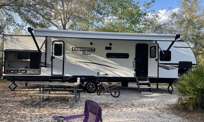 Clermont House | Camp Near Disney in a 37’ Travel Trailer