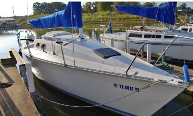 Volente Boat Rental | Camp on Lake Travis
