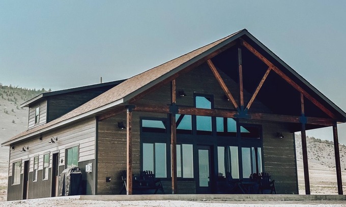 Shining Mountains Cabin | Camp SoRo Ennis MT
