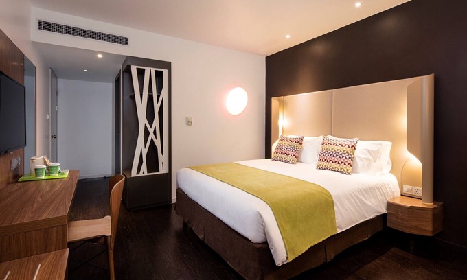 Aubagne Hotel | CAMPANILE MARSEILLE EST - Aubagne