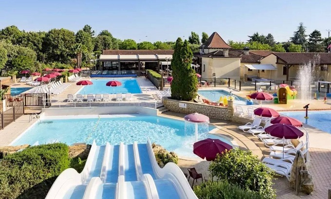 Saint-Crepin-et-Carlucet House | Camping les Péneyrals* - Privilege Cottage TV LV Clim 3 rooms 4 people 1 bathroom