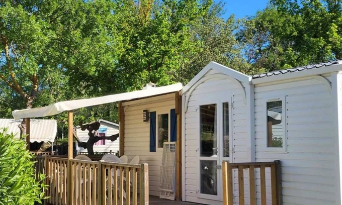 Mirepeisset House | Camping 3 étoiles - Piscine - efcdfe