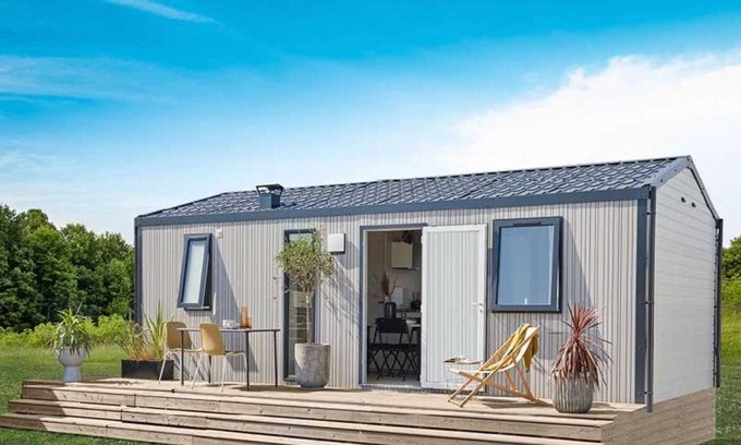 Surgeres House | Camping 3 étoiles - Piscine - ccbbbeh