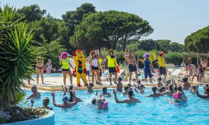 Les Cabanes de Fleury House | Camping 4 étoiles - Parc aquatique - efbh0e