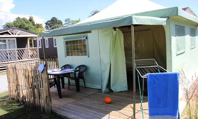 Asserac House | Camping Domaine de Pont Mahé* - 3-room Eole Eco tent for 4 people Without sanitary facilities