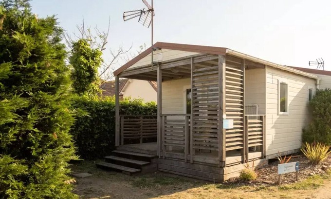 Saint-Michel-Chef-Chef Ski Chalet | Camping du Bord de Mer * - Eco chalet 1 bedroom + terrace 2 people