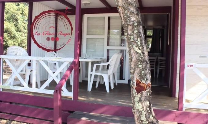 Argeles-sur-Mer Ski Chalet | Camping Flower les Chênes Rouges**** - Rustic Chalet 6 Standard 3 Rooms 6 People