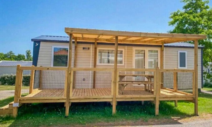 Tharon-Plage House | Camping - Parc aquatique - ccageif