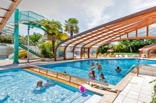 Le Chateau-d'Oleron Other | Camping La Brande