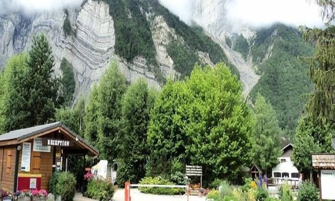 Le Bourg-d'Oisans Ski Chalet | Camping Le Colporteur * - Chalet Loft Classic 4 rooms 6 people Air-conditioned