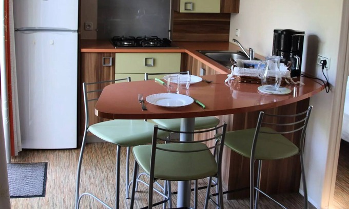 Peynier House | Camping le Devançon * - Mobile home Maxi Comfort VISIO Air conditioning 4 persons