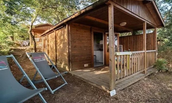 Laroque-des-Alberes Ski Chalet | Camping les Albères* - 1 Room Chalet 2 People