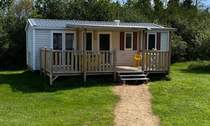 Plougasnou House | Camping maeva Respire Le Domaine de Mesqueau * - Mobile Home SIMPLY Riviera 4 Rooms 6 people + TV