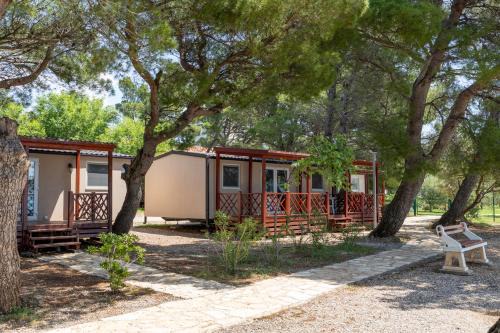 Starigrad Resort | Camping Paklenica