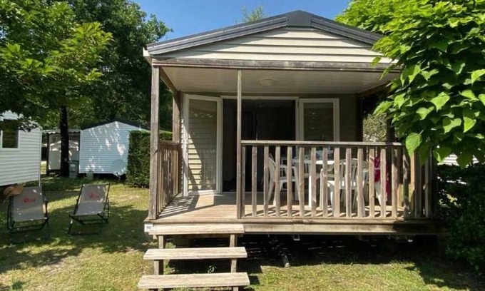 Hourtin House | Camping - Piscine - ccaghcg