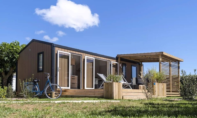 La Trinite-sur-Mer House | Camping Romanée Le Kervilor* - PREMIUM mobile home - 2 bedrooms for 4 people