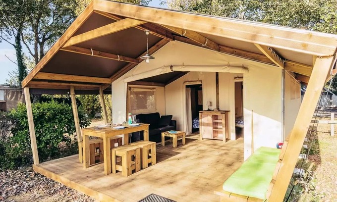 Kerroch House | Campsite Flower La Pointe du Talud * - Free Flower Comfort 3 rooms 4 persons Without Sanitary