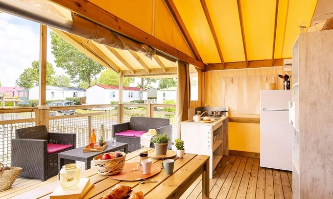 Loches House | Campsite La Citadelle* - PREMIUM Lodge - 2 bedrooms 4 people