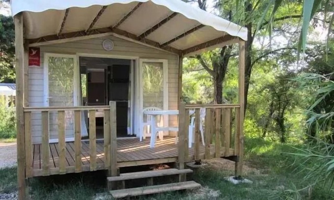 Mondragon House | Campsite La Pinède in Provence * - Mobile Home Olivier Plus 2 Rooms 2 People Air Conditioned + TV