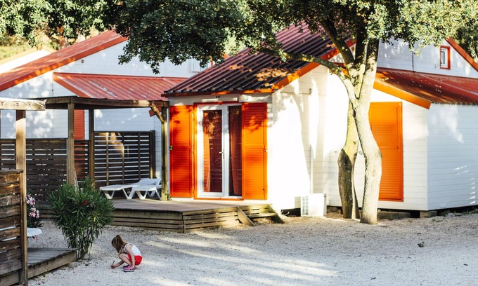 Argeles-sur-Mer Ski Chalet | Campsite le Bois Fleuri * - 4-room chalet 4 adults + 2 children 2 bathrooms Air-conditioned