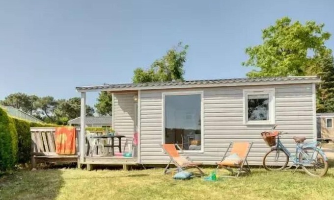 Kerroch Ski Chalet | Campsite Pen Palud * - Chalet RELAX (Renovation 2024) - 2 bedrooms + 1 sofa bed - 34m2 4 to 6 people - 4 pers. included in the tariff