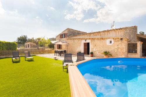 Llubi House | Can Guapo