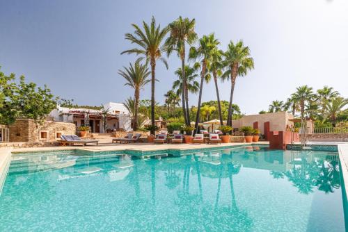 Sant Rafael de Sa Creu Villa | Can Lluc Suites & Villas Ibiza's Peaceful Getaway