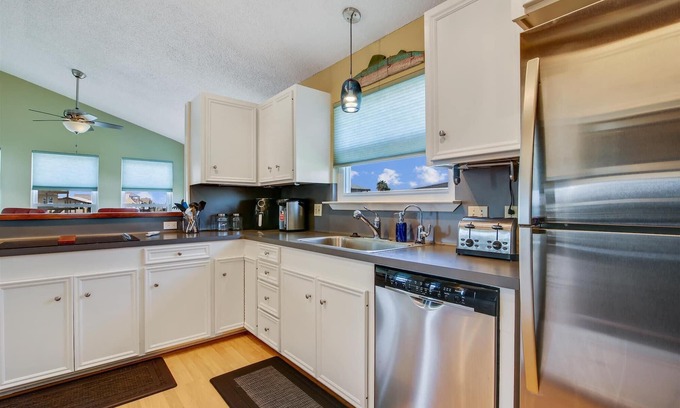 Jamaica Beach House | Canal Breeze