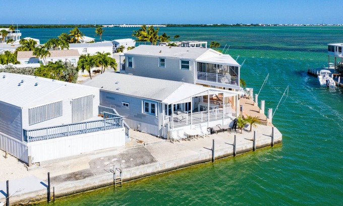 Cudjoe Key Cottage | Canal front, dockage, 2 bedroom, 2 bath