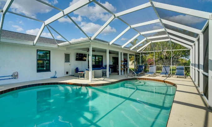 Fort Myers House | Canal-Front Gem with Hot Tub, Foosball in Cape Coral