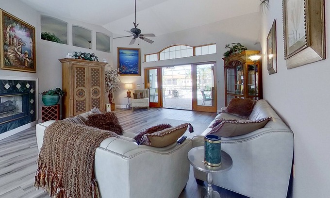 Edgewater House | Canal Front Home with Screened Pool/Spa, Entertainer's Patio & Grill + Fast WiFi