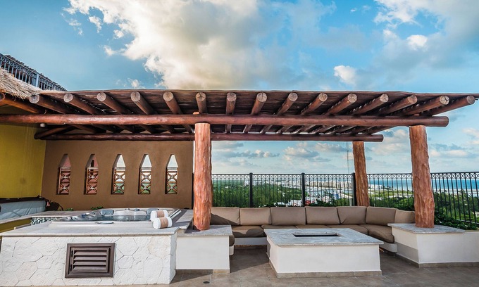 Punta Sam Resort | Cancun 2 Bedroom Oceanfront Penthouse-Spring Break, March 23-30, 2024!