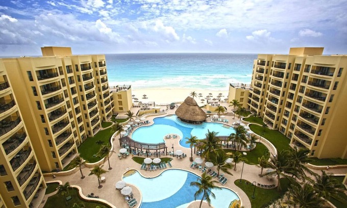 Zona Hotelera Resort | Cancun Resort Large 2 Bedroom