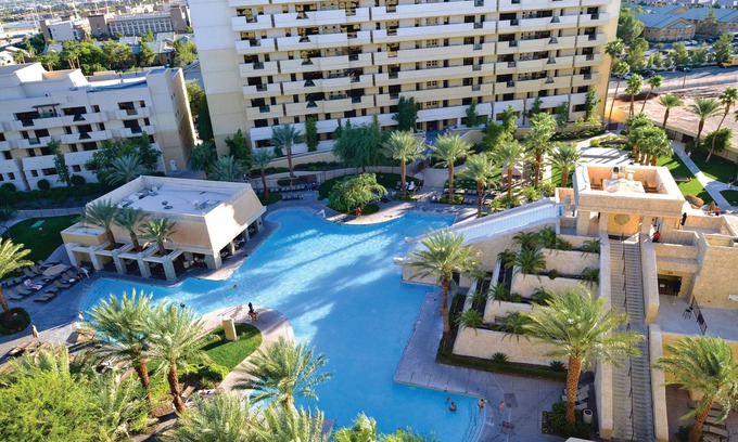 Enterprise Resort | Cancun Resort Las Vegas - 2 BEDROOM 2 KINGS DELUXE SUITE W/ROLL-IN SHOWER