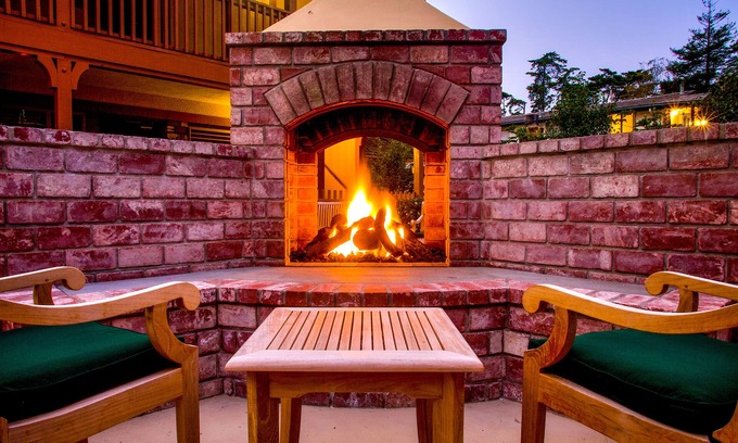 Northwest Carmel Hotel | Candle Light Inn