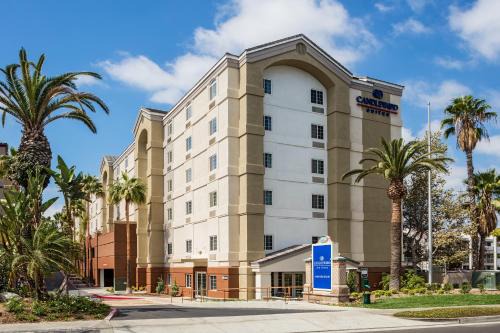 Anaheim Resort Hotel | Candlewood Suites Anaheim - Resort Area by IHG