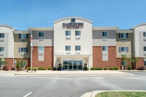 Auburn - Opelika Hotel | Candlewood Suites Auburn by IHG