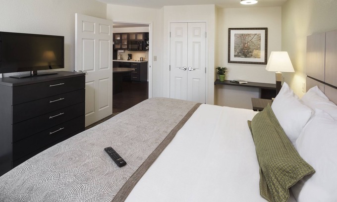 Durham Hotel | Candlewood Suites Durham by IHG