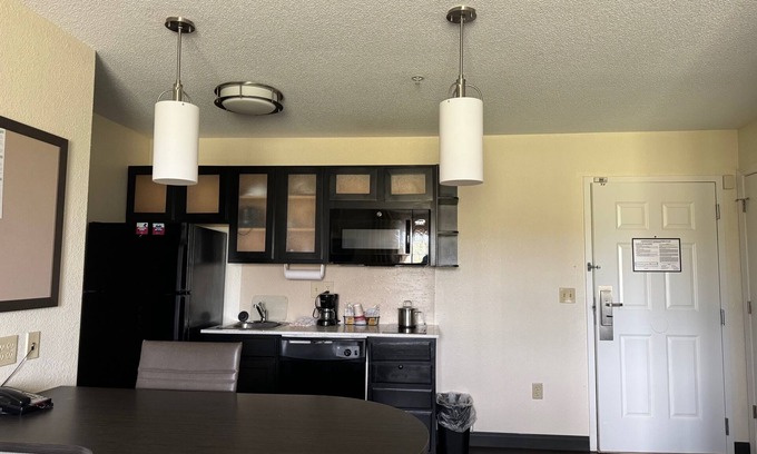 Olive Branch Hotel | Candlewood Suites Olive Branch by IHG