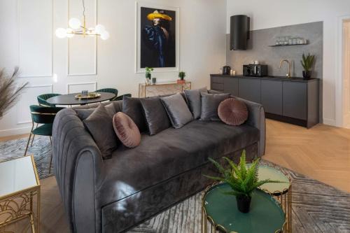 Donji Grad Apartment | Candy Cavalier Lux Zagreb Centre