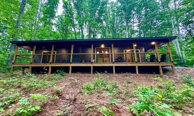 Unaka Cabin | Candy Mountain cabinnNature lovers paradise