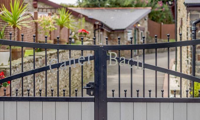 Blackmill Cottage | Caner Bach Lodge