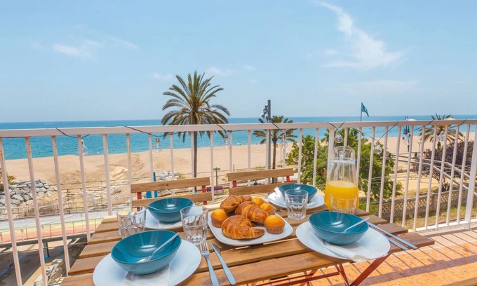 Canet de Mar Apartment | Canet Beach 2.1