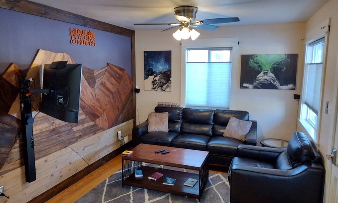 Ruby Hill House | Cannabis Friendly House Minutes From Downtown Denver & Red Rocks