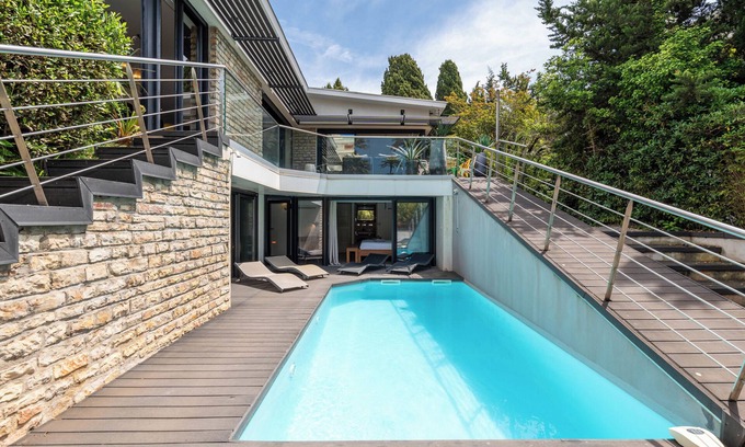 Pointe Croisette Villa | Cannes: Luxury Villa 6 bedrooms swimming pool Croisette