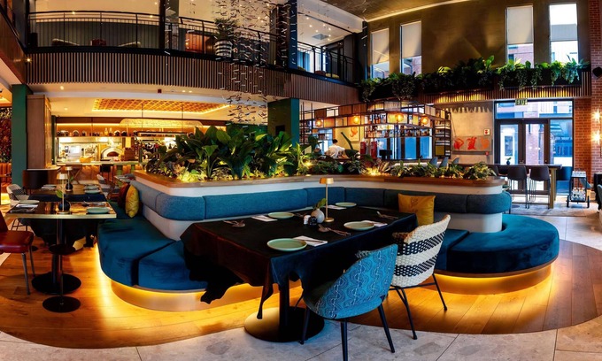 Cape Town City Centre Hotel | Canopy By Hilton Cape Town Longkloof